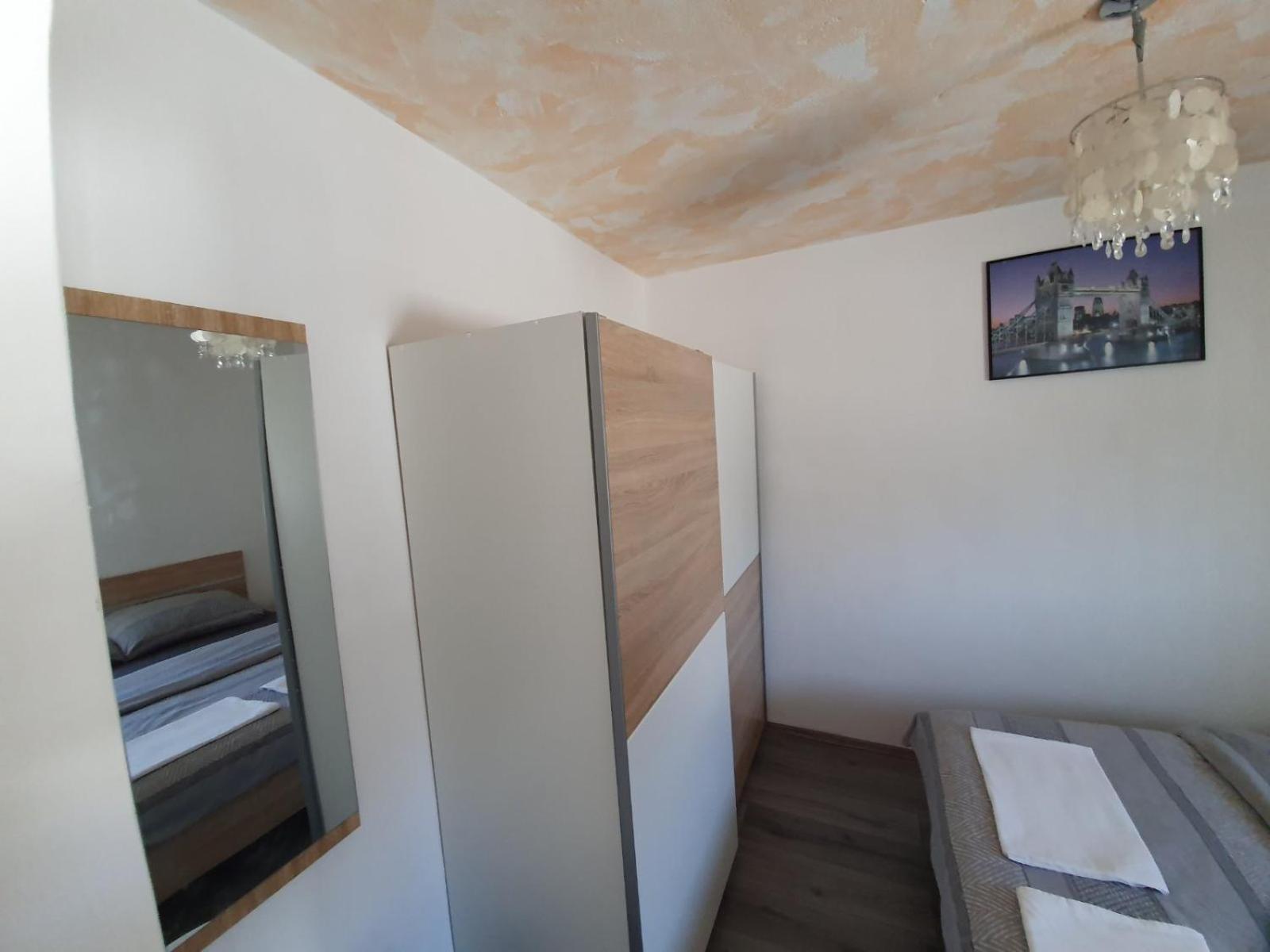 דירות Barbat na Rabu 6 M, 50 M Do Plaze מראה חיצוני תמונה